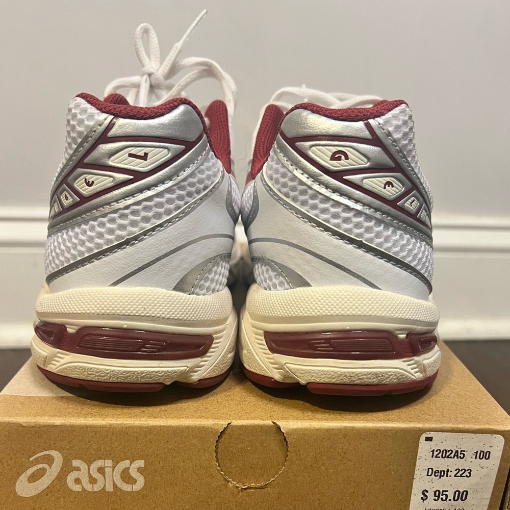 Women’s Asics GEL-1130 “White / Red Dahlia” - Picture 5 of 7